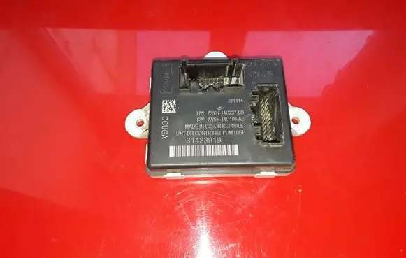 Volvo V40 Door control unit/module AV6N14C237BB AV6N14C108AE 31433919