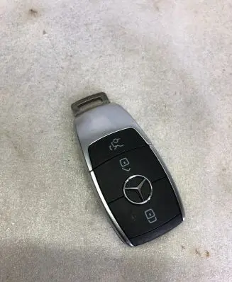 Mercedes-Benz GLA H247 Ignition key/card 