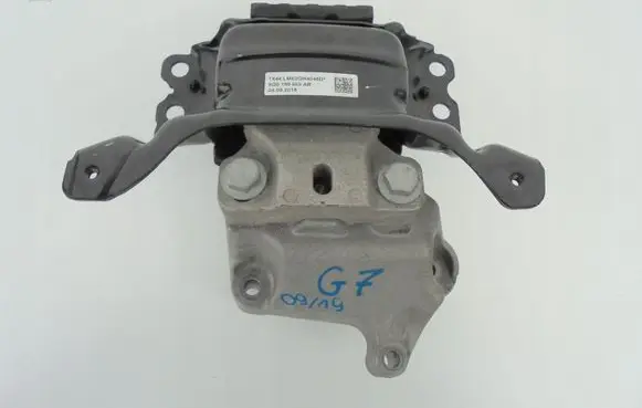 Volkswagen Golf VII Engine mount bracket 5Q0199555AB