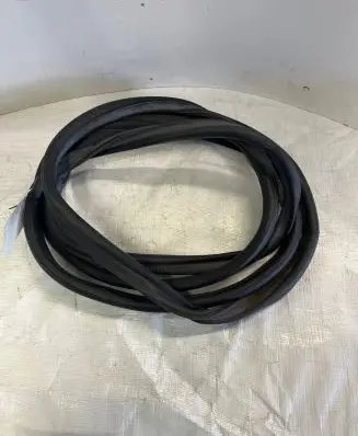 Peugeot Bipper Rear door rubber seal (on body) 
