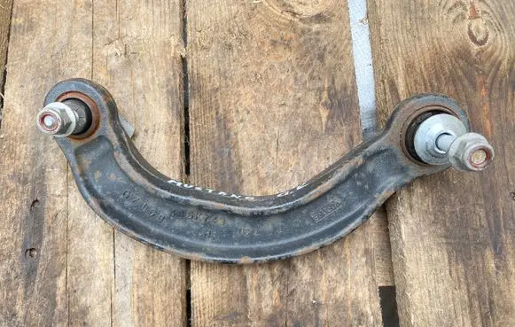 Rear upper control arm/wishbone