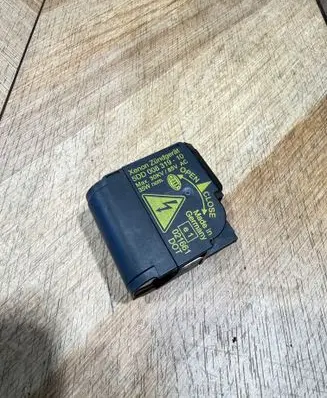 Mercedes-Benz E W211 Headlight ballast module Xenon 5DD008319