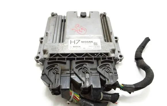 Nissan Qashqai Engine control unit/module ECU 0281019035 23710BB58E 1039S54828