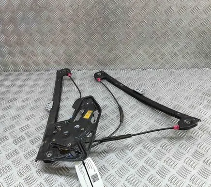 BMW 7 E38 Front door electric window regulator 8205633