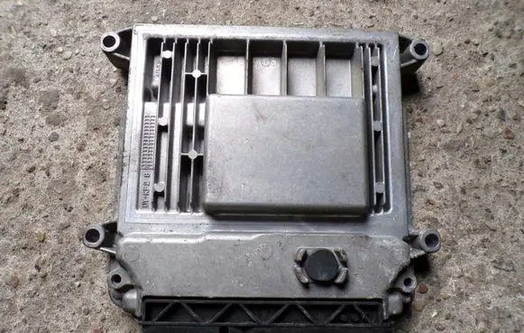 KIA Ceed Engine control unit/module ECU 39110-2B660