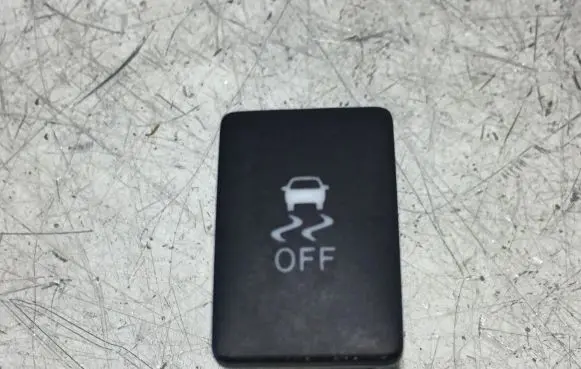 Traction control (ASR) switch
