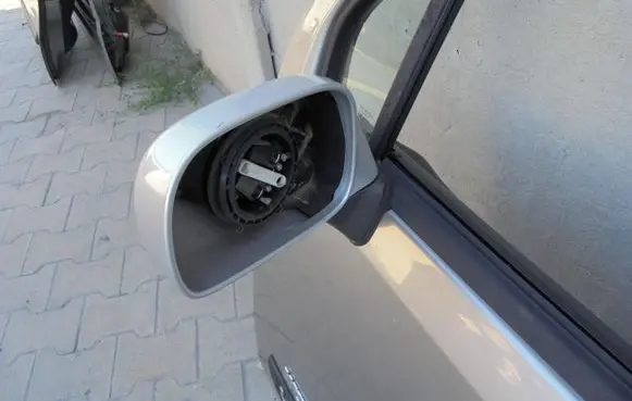 Suzuki Wagon R+ Front door electric wing mirror