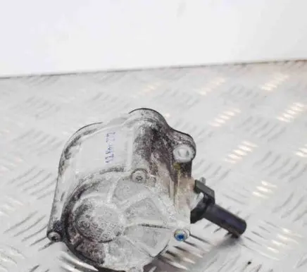 Mercedes-Benz E W212 Vacuum pump ENAC46000GD01497