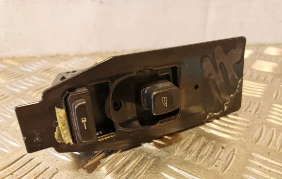 Volvo XC70 Electric window control switch 30732817