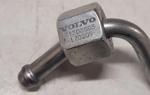 Volvo S90, V90 Fuel injector supply line/pipe 31303505 170209