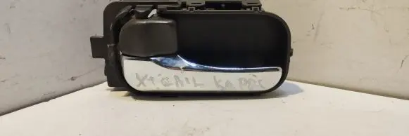 Nissan X-Trail T30 Front door interior handle