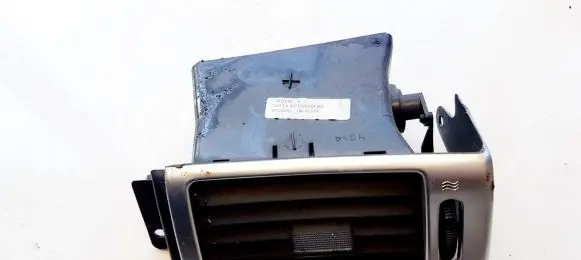 Dash center air vent grill
