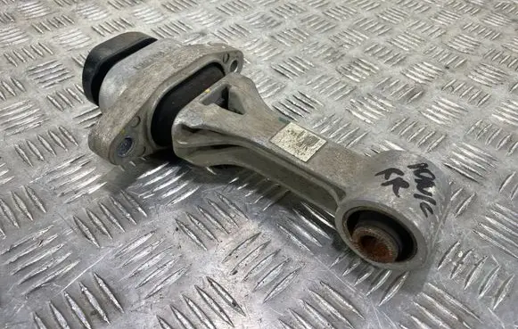 Hyundai Ioniq Engine mount bracket
