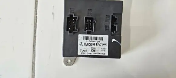 Mercedes-Benz E W211 Comfort/convenience module 2115452132