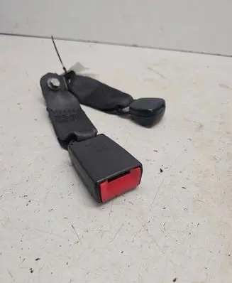 Hyundai Sonata Middle seatbelt buckle (rear) 1234
