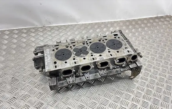 Renault Espace IV Engine head G9t01 12250171 1EB2BBEDBAJ