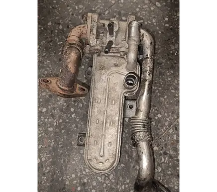 Volkswagen Golf IV EGR valve cooler 3210275