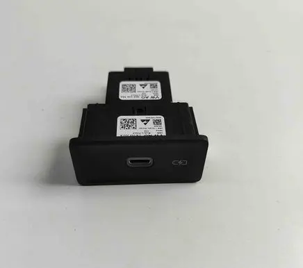 Volkswagen Multivan T6 USB socket connector 3G5035954 17A035222A