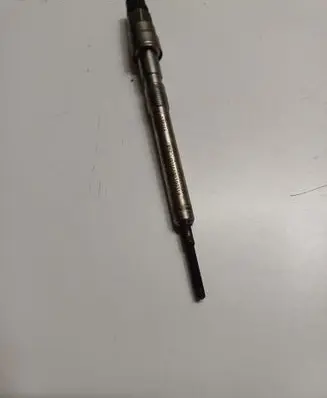 BMW 5 GT F07 Glow plug 8518215