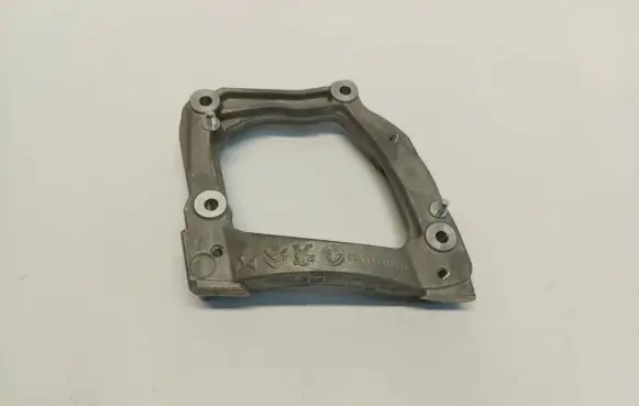 Opel Mokka B Holder (bracket) 9826641380