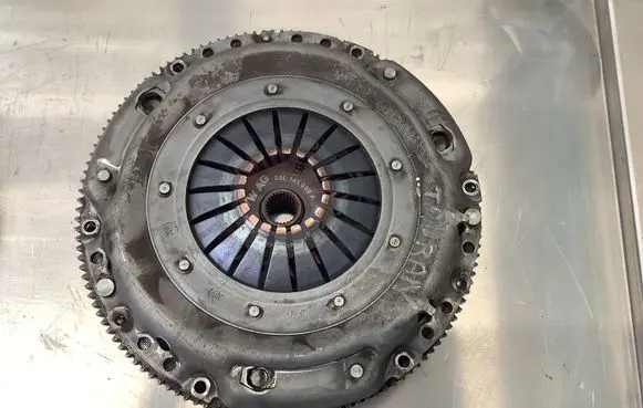 Volkswagen Touran II Clutch set kit 03L141032A