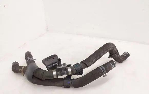 Audi e-tron Electric car engine cooling hoses/pipes 4KE121036D 4KE820905L