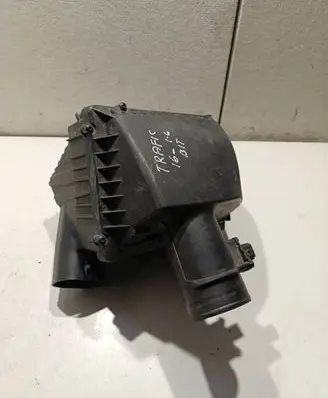 Renault Trafic III (X82) Air filter box 165006196R 93451661 93867738