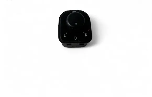 Wing mirror switch