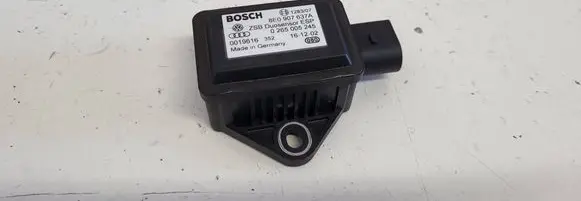 Volkswagen PASSAT B5.5 ESP acceleration yaw rate sensor 8E0907637A 0019616 0265005245