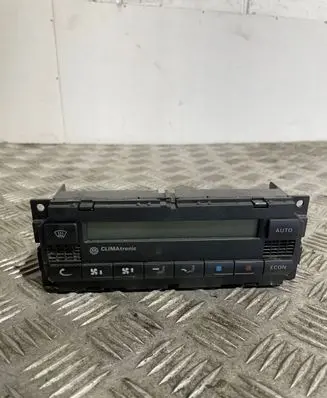 Volkswagen Golf IV Climate control unit