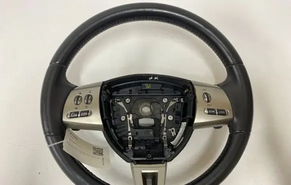 Jaguar XF X250 Steering wheel 8X23ABLEG