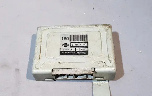 Nissan Primera Other control units/modules 310367J700