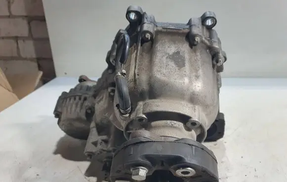 BMW 3 E90 E91 Gearbox transfer box case 7599690