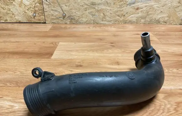 Volvo V70 Intercooler hose/pipe 30714480 BQAMA