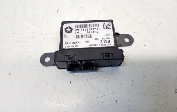 Chrysler Pacifica Parking PDC control unit/module 0263014136 68193772AI