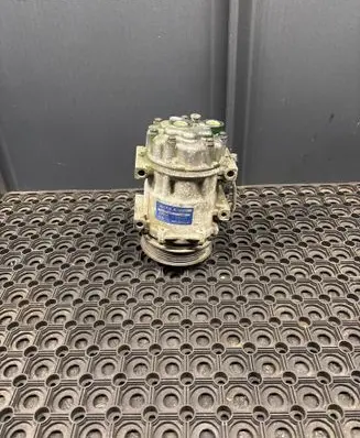 Volvo V50 Air conditioning (A/C) compressor (pump) 3M5H19D629HE 2916504824