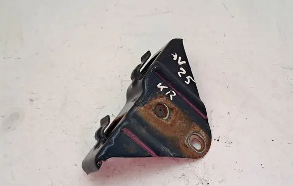 Toyota Avensis T250 Headlight/headlamp mounting bracket 5208205020