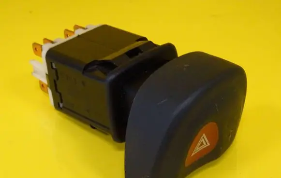 Renault Megane I Hazard light switch 841043B