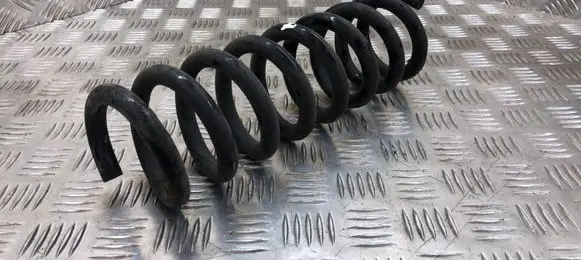 Mercedes-Benz E W212 Rear coil spring