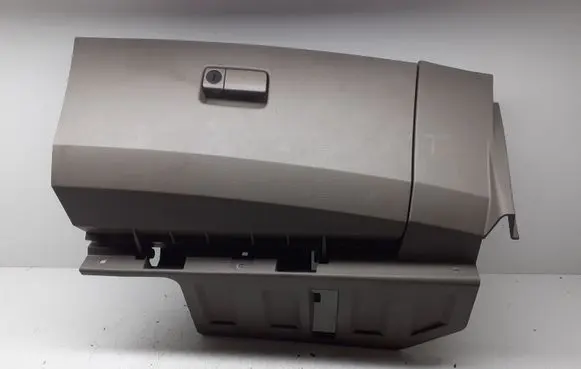 Nissan Murano Z50 Glove box