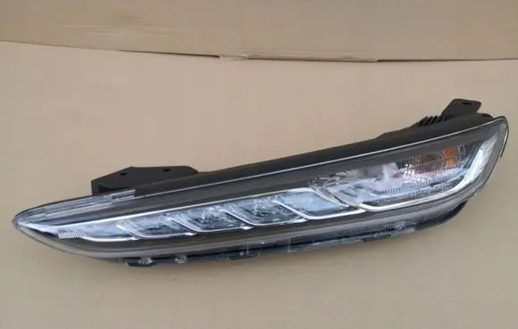 Hyundai Kona I LED Daytime headlight 92207