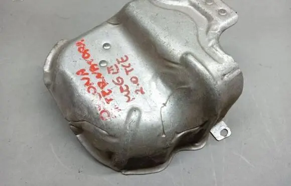 Renault Megane III Heat shield in engine bay 8200976777