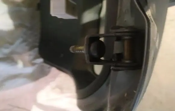 Mazda 3 I Tailgate/trunk/boot hinge