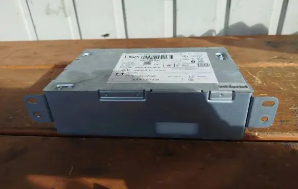 Peugeot 2008 II Radio/CD/DVD/GPS head unit 9852325080