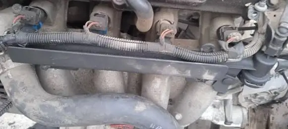 Volvo S40, V40 Fuel main line pipe 8627804 9202510
