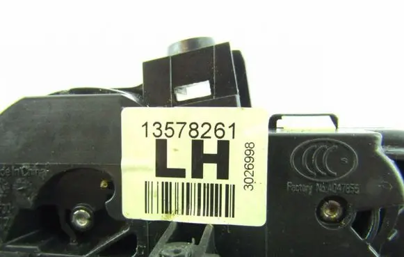 Chevrolet Orlando Front door lock 13578261