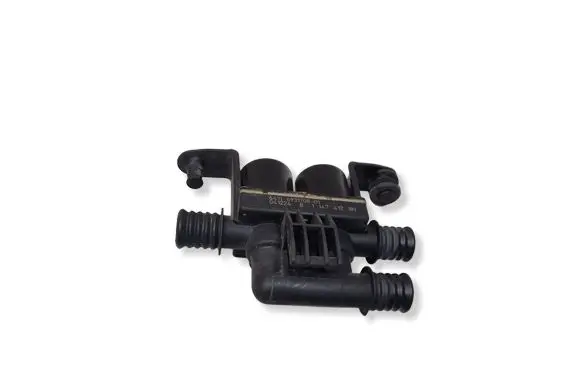 BMW 6 E63 E64 Coolant heater control valve 6931708 64116931708