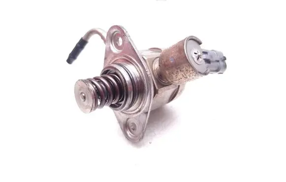 Ford Focus Fuel injection high pressure pump CM5G-9D376-GA