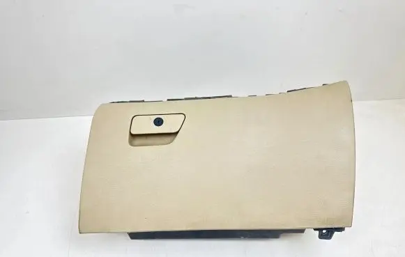 Ford Fusion II Glove box set DS73F06010AB 1313501