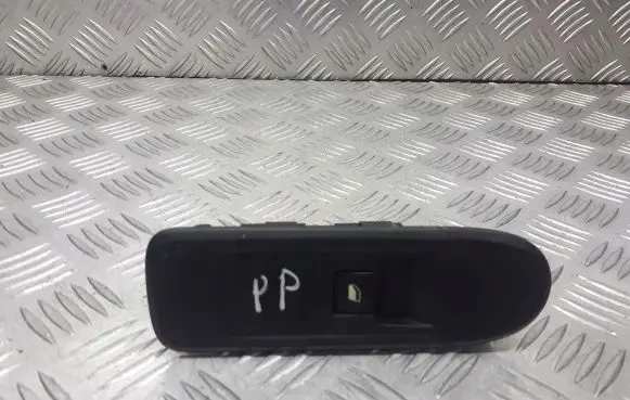 Peugeot 308 Quarter vent window switch 96565184